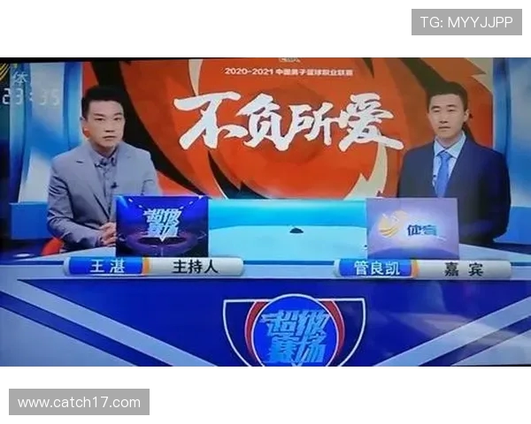 麦克风背后的智慧与挑战 CBA与足球解说员实战技巧全方位剖析